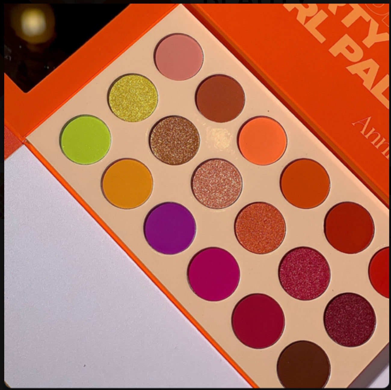 ANNIE’S BEAUTY - Party Girl