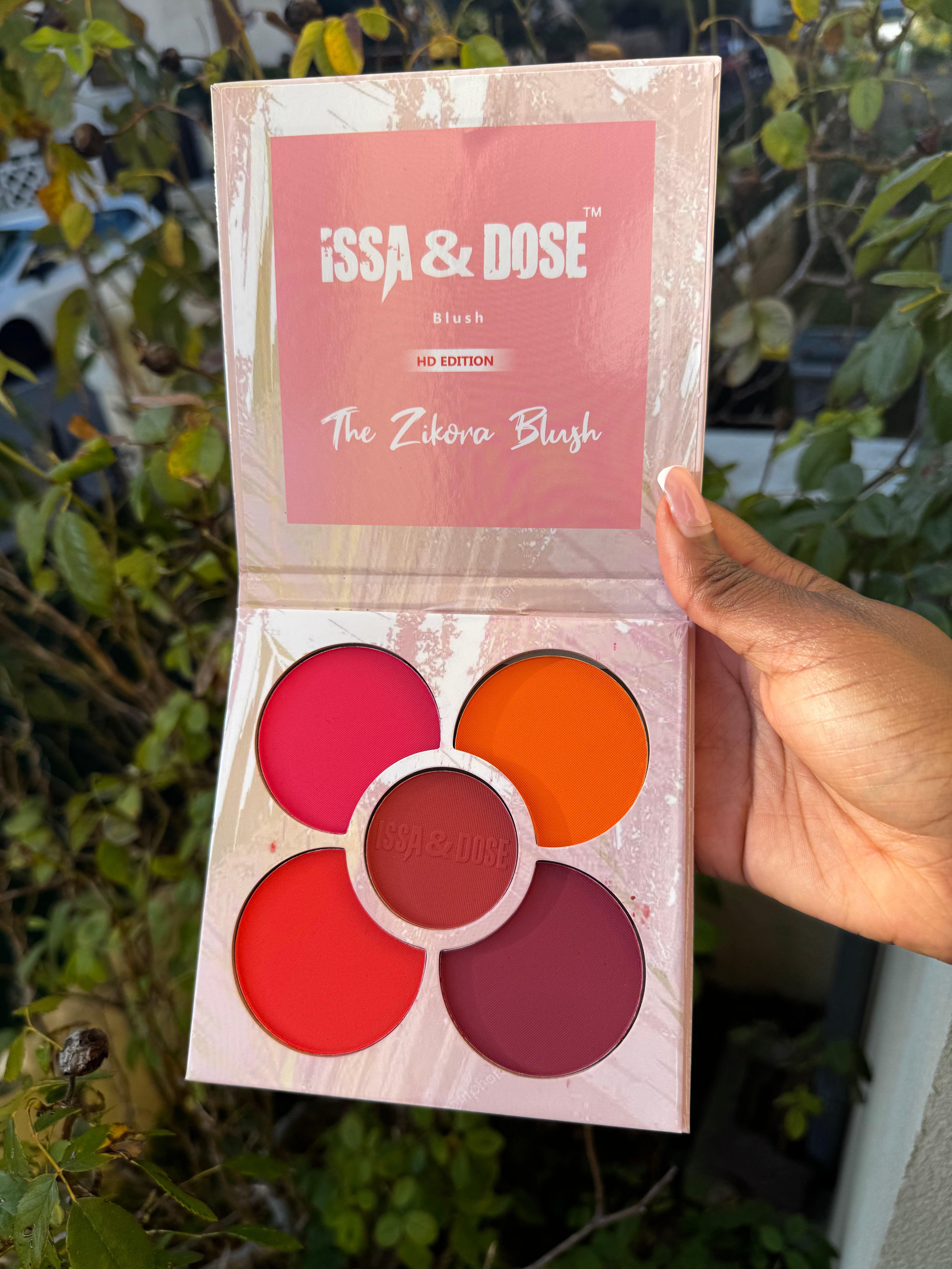 BLUSH ISSA & DOSE